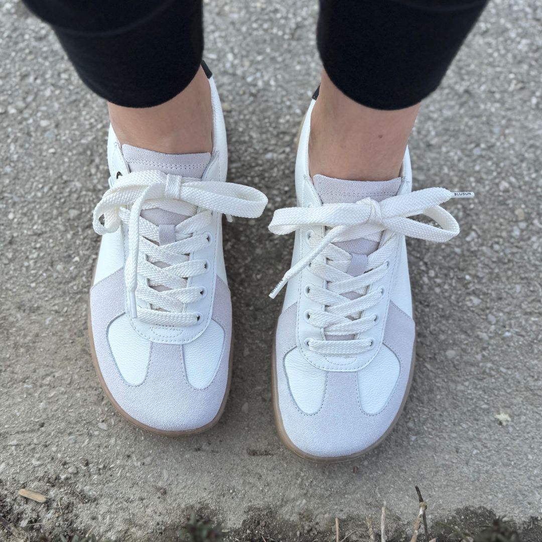 Blusun barefoot sneakers in white with retro styling and foot-shaped design.