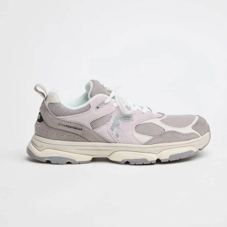 Light pink wide toe box sneakers, product photo